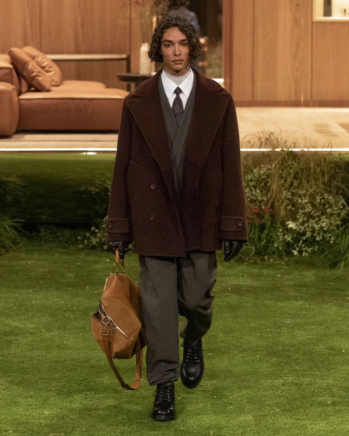 Louis-Vuitton-Fall-2026-2027-Paris-Runway-Magazine-52.jpg