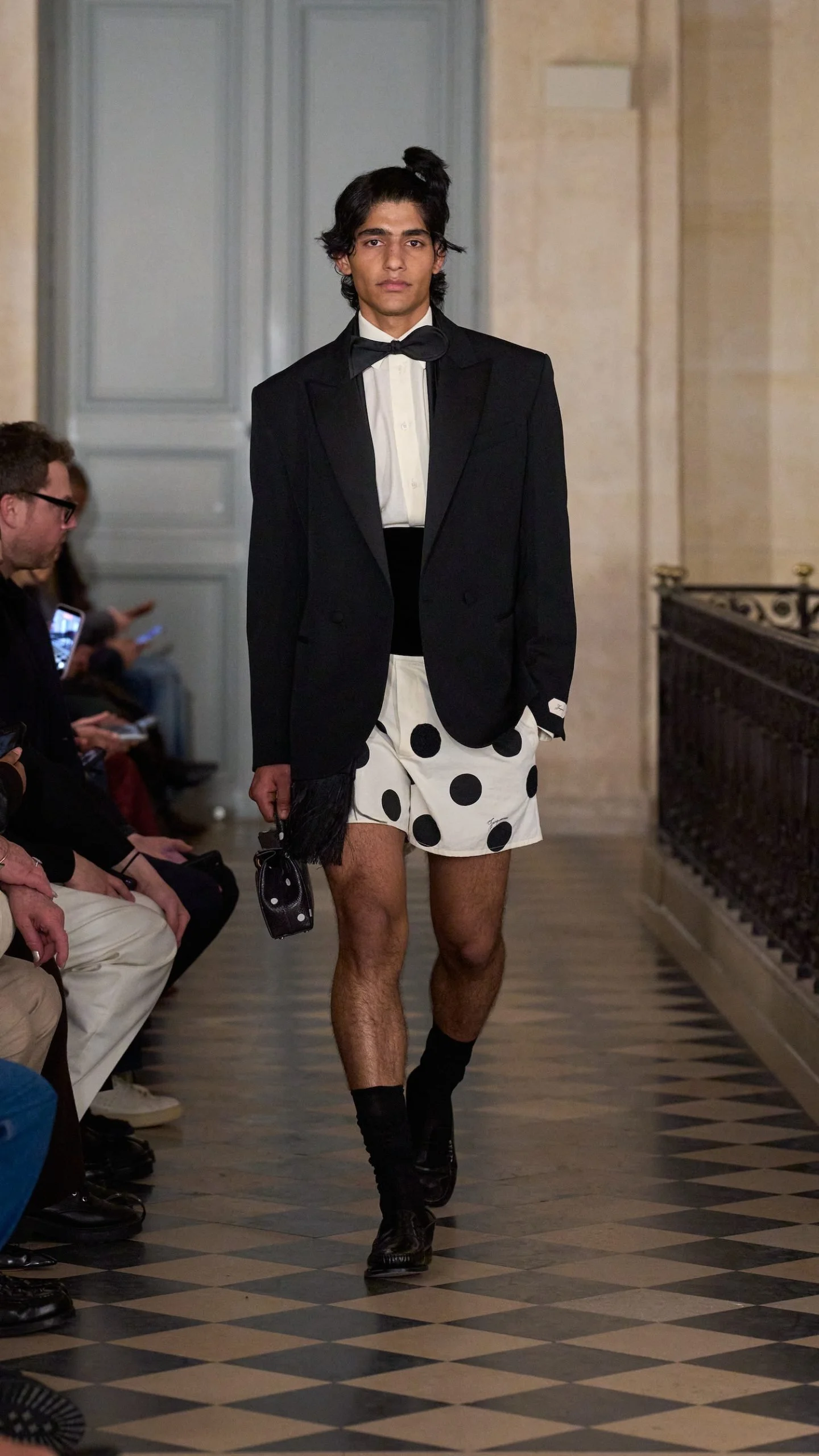 JACQUEMUS-LE-PALMIER-916_-LOOK44-scaled.jpg