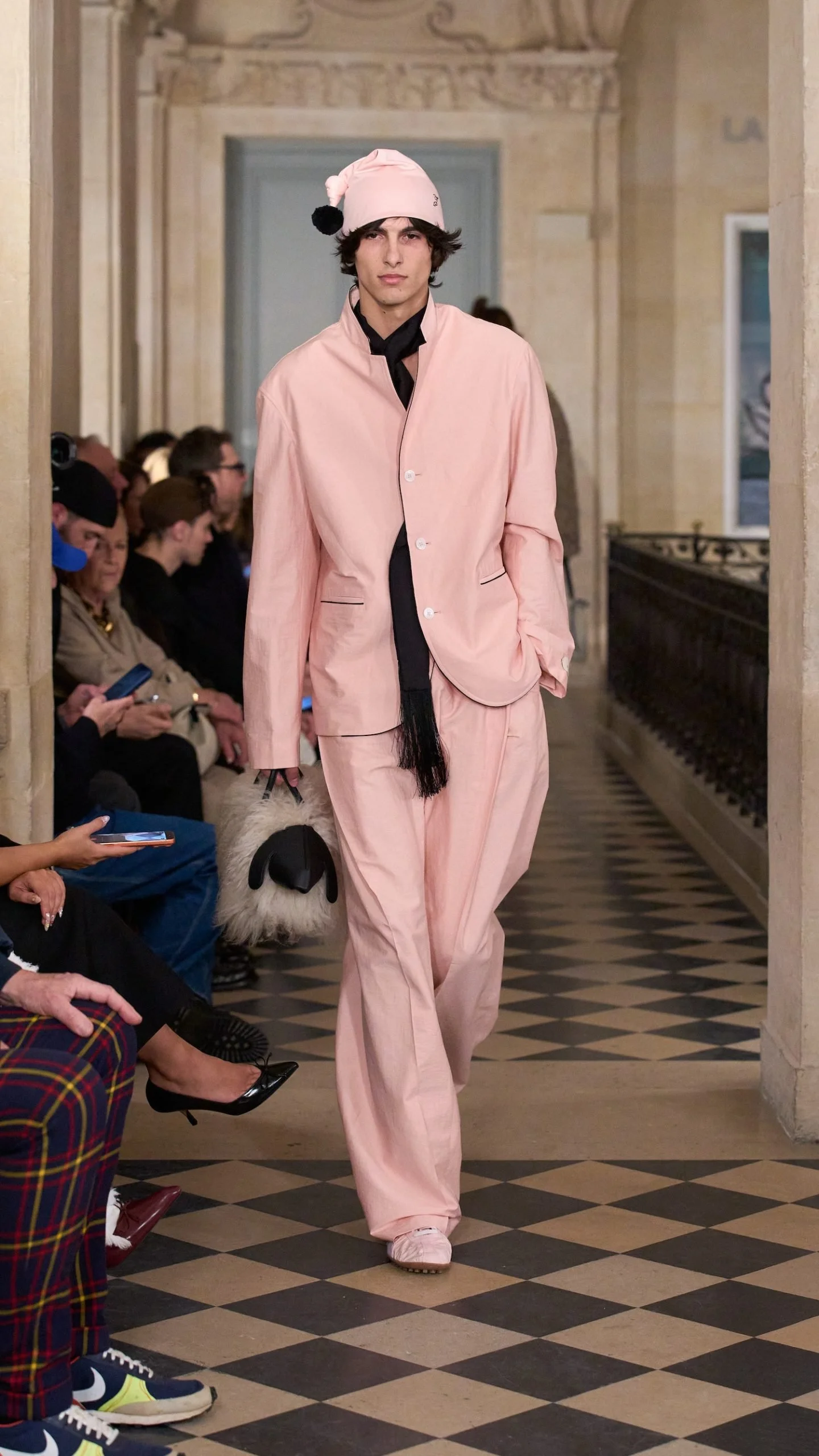 JACQUEMUS-LE-PALMIER-916_-LOOK52-scaled.jpg