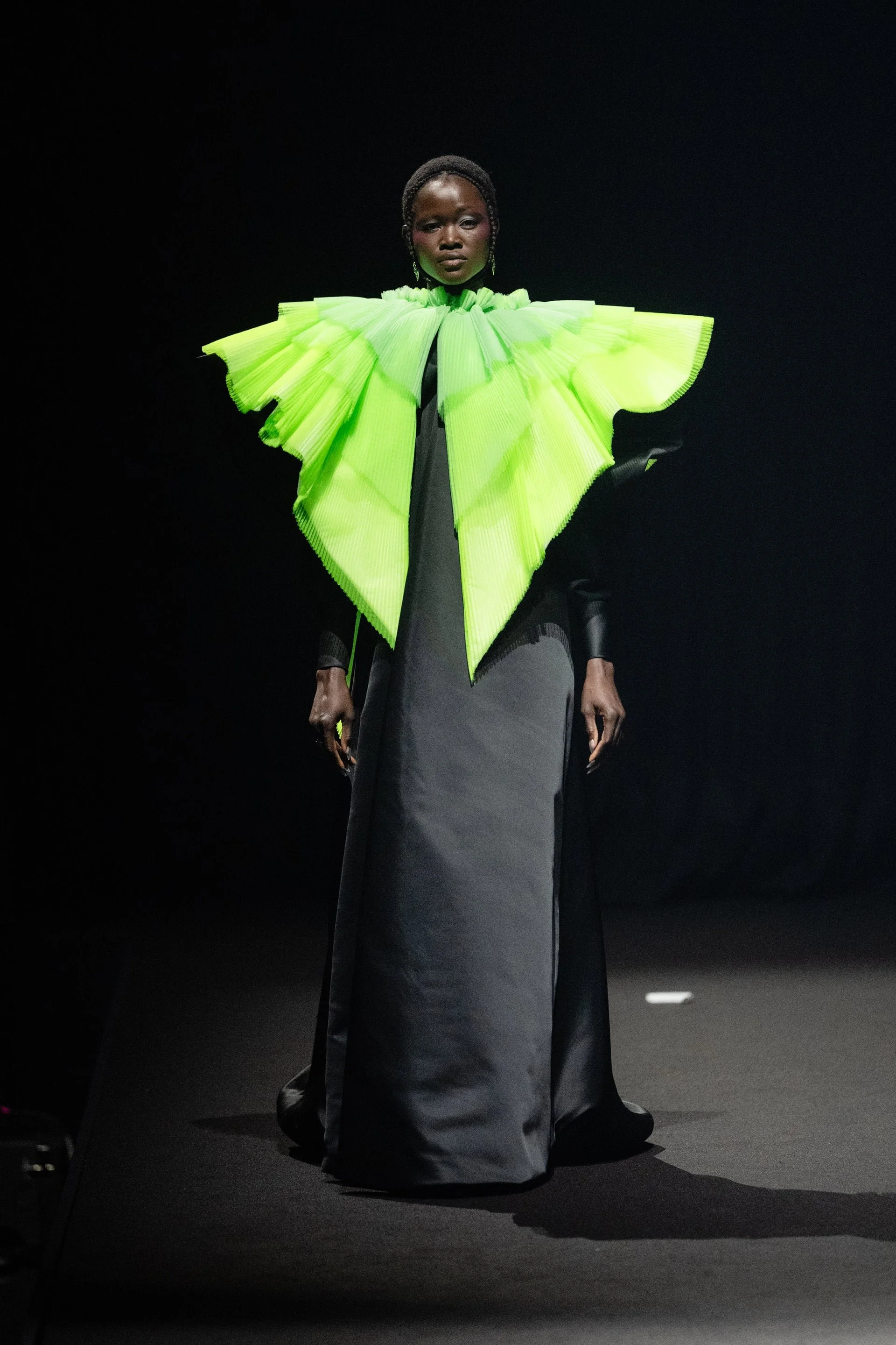 Look13_Viktor_Rolf_HauteCouture_SS26.jpg