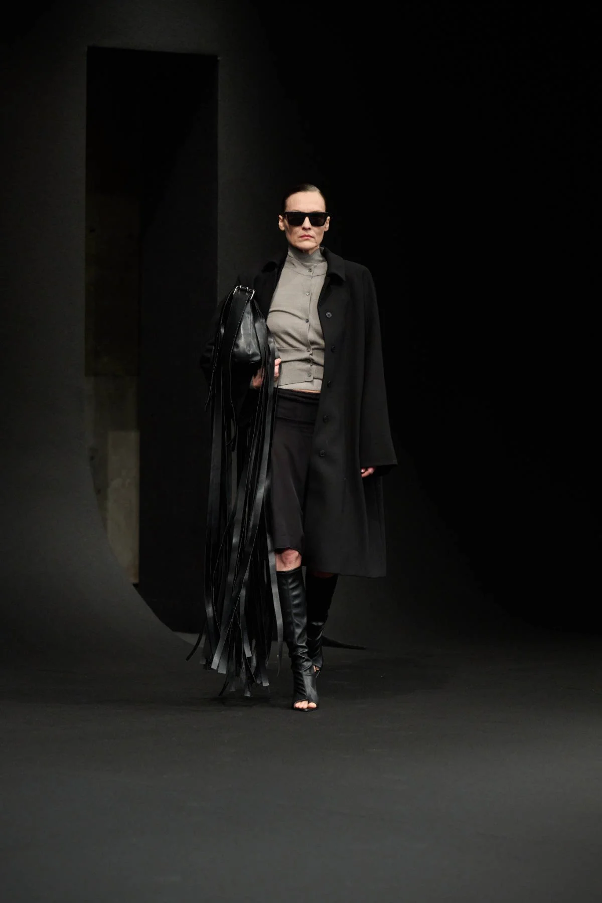 ioannes-aw26-look054-by-james-cochrane-for-bfw-extras - Copy.jpg