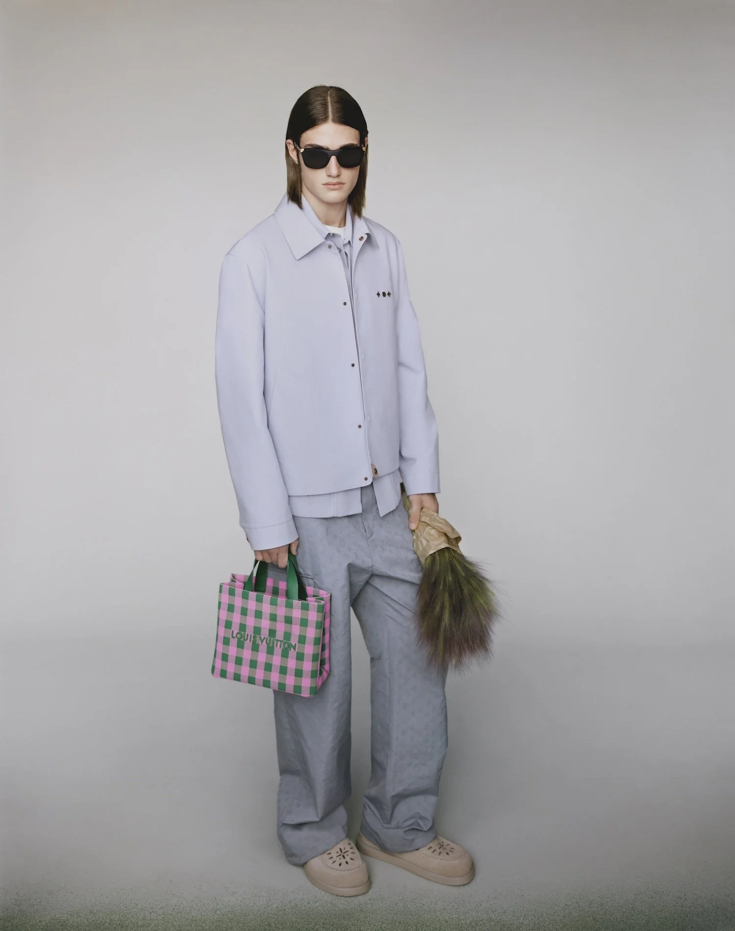 LOUIS-VUITTON-MENrsquoS-SPRING-26-LOOK-12.jpg