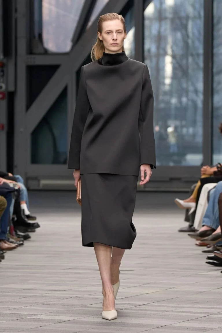 Calvin-Klein-Fall-Winter-2026-2027-Runway-Magazine-48-768x1152.jpg