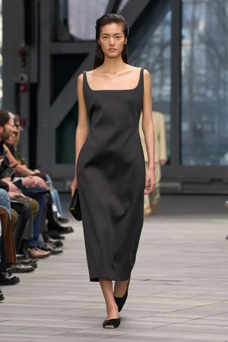 Calvin-Klein-Fall-Winter-2026-2027-Runway-Magazine-11-768x1152.jpg