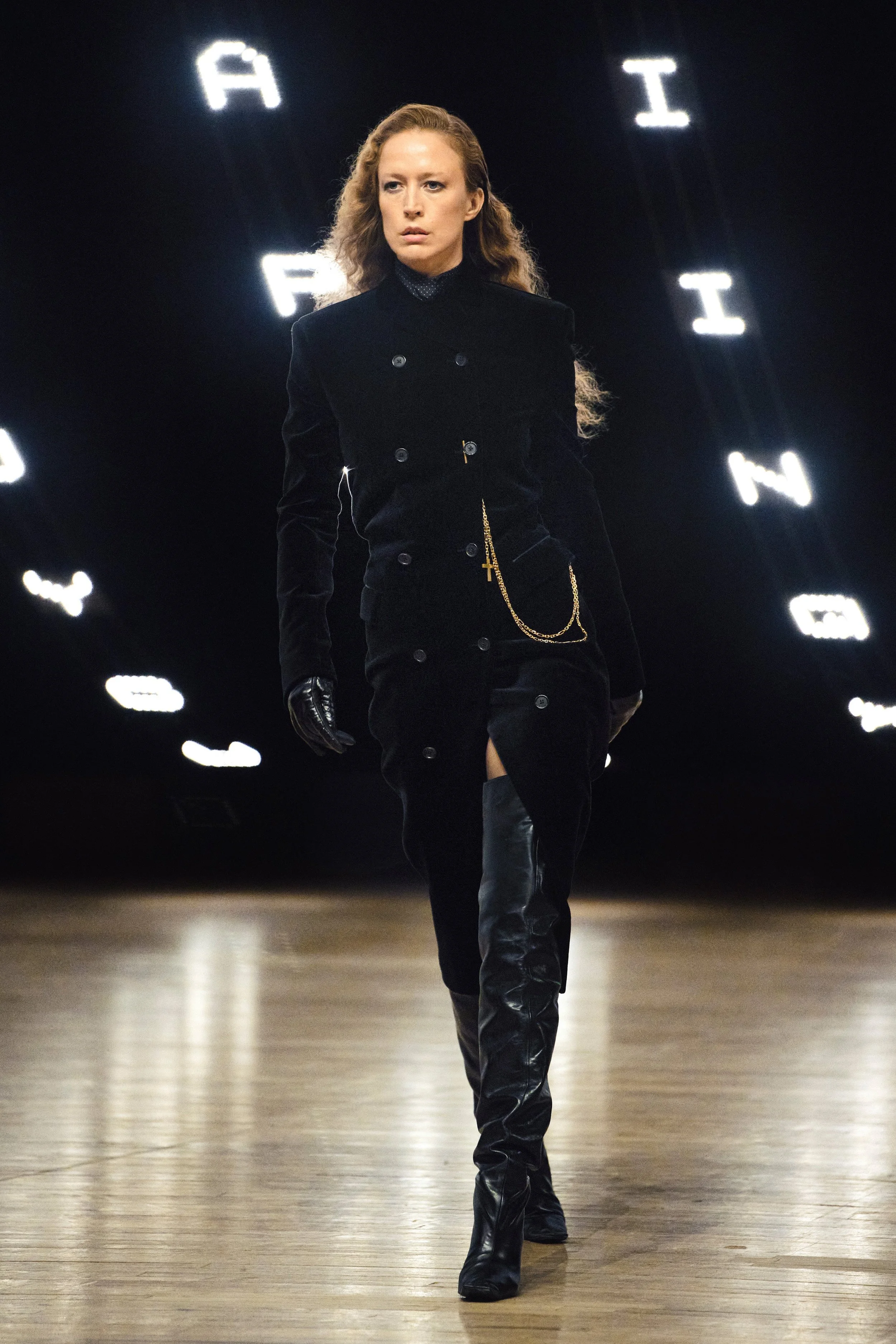 KHAITE_FW26_RUNWAY_HANNA-TVEITE_LOOK_1_PRESS.jpg