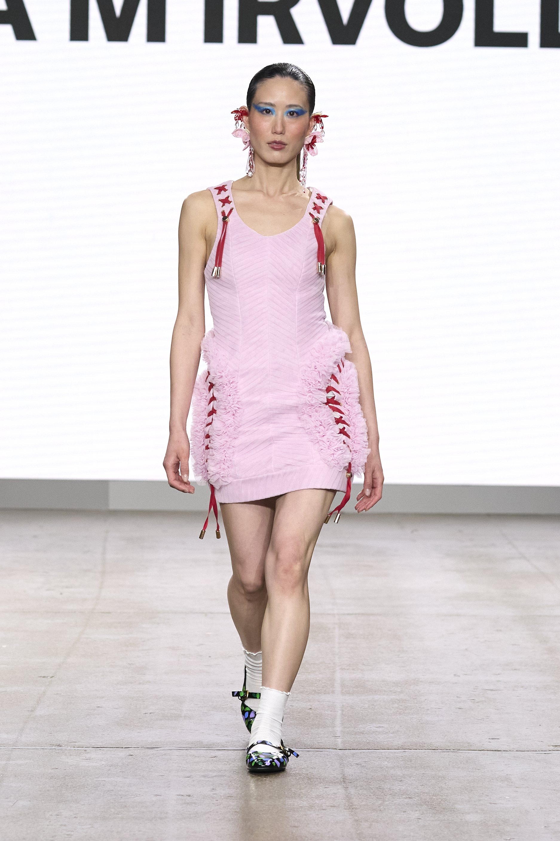 Fam Irvoll_Show_Looks_001 .JPG