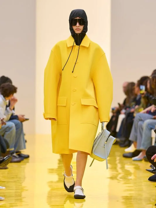 LOEWE_FW26_WW_SHOW_RUNWAY_LOOK_07_FRONT_RGB_CROPPED_3x4_01.jpg