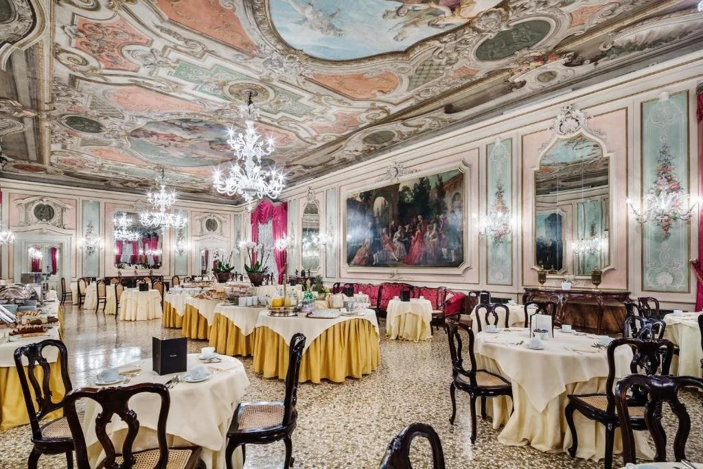 Baglioni Hotel Luna stunning dining room in venice.jpg