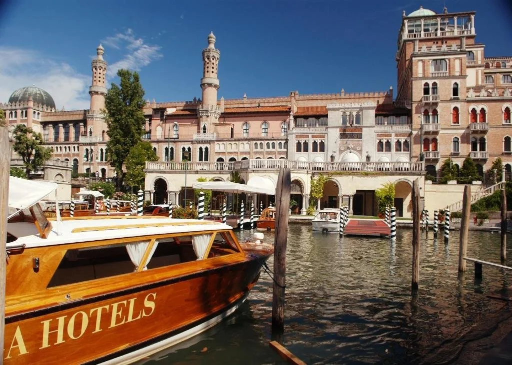 Hotel Excelsior Venice Lido Resort a view from the taxi port.jpg