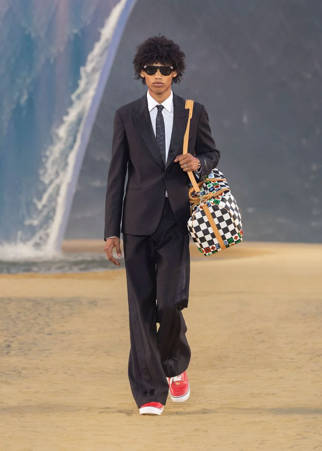 Louis-Vuitton-Men-Spring-Summer-2027-Runway-Magazine-3.jpg