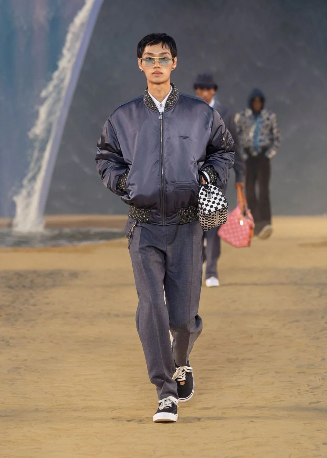 Louis-Vuitton-Men-Spring-Summer-2027-Runway-Magazine-7.jpg