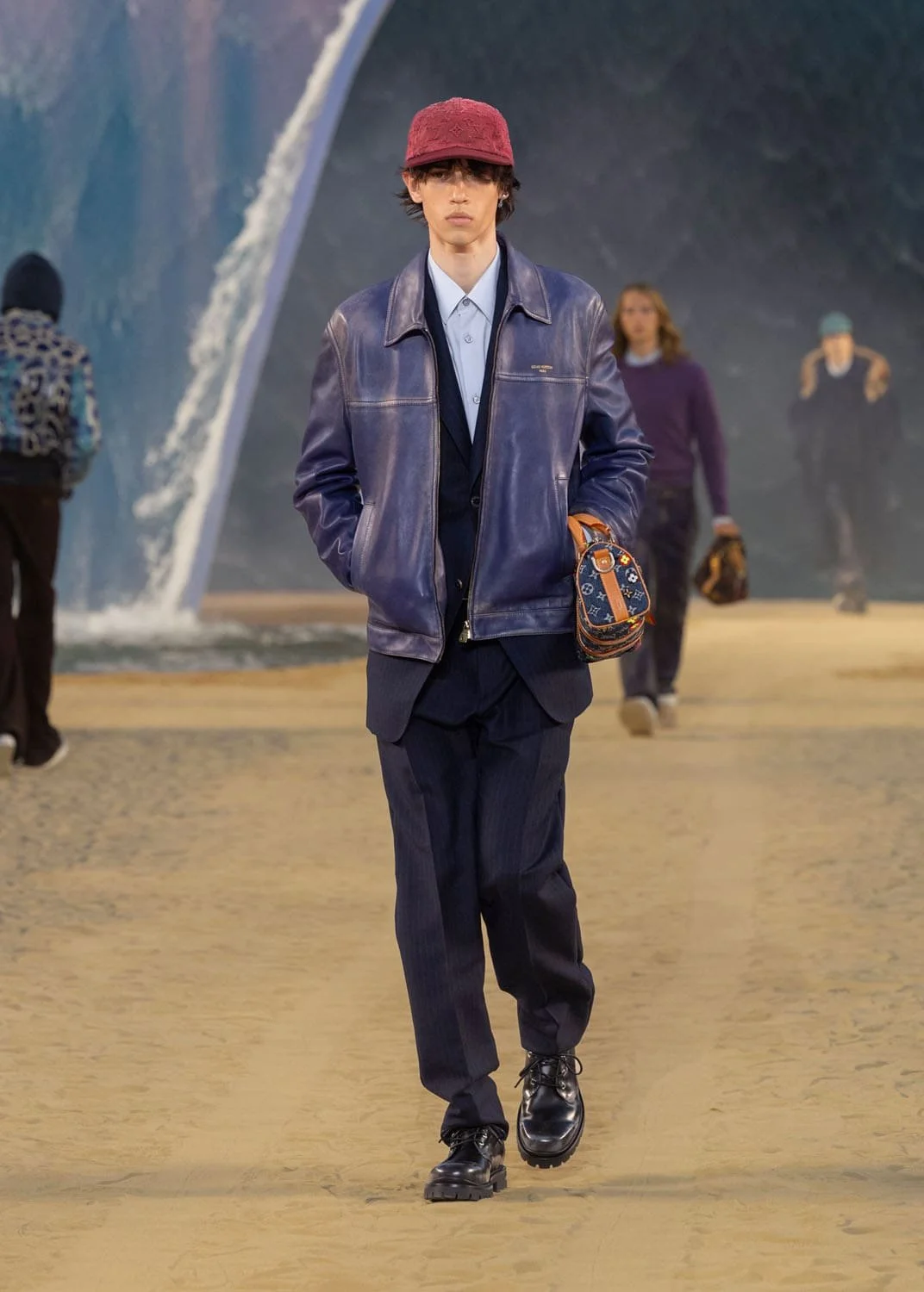 Louis-Vuitton-Men-Spring-Summer-2027-Runway-Magazine-14.jpg