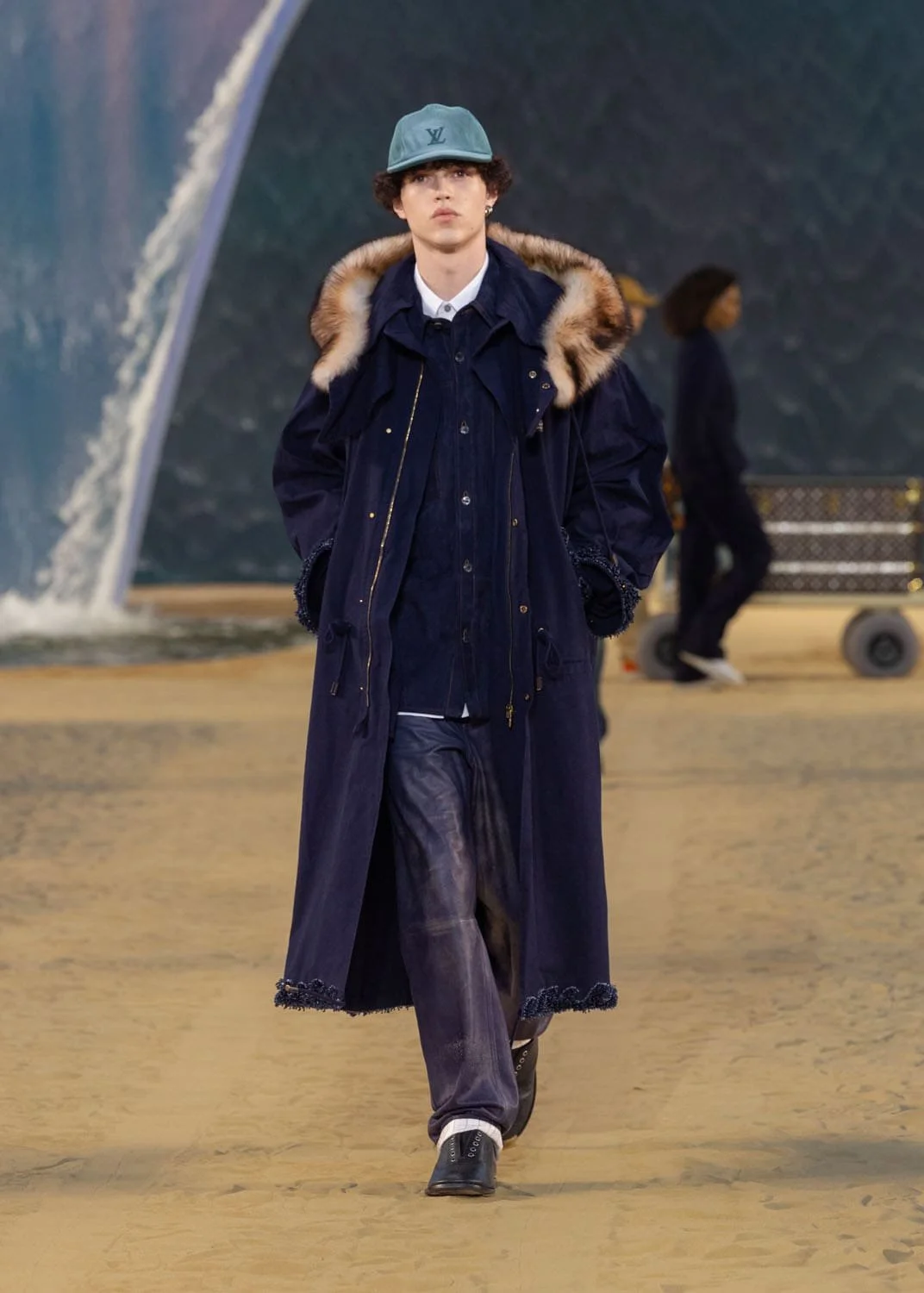 Louis-Vuitton-Men-Spring-Summer-2027-Runway-Magazine-16.jpg