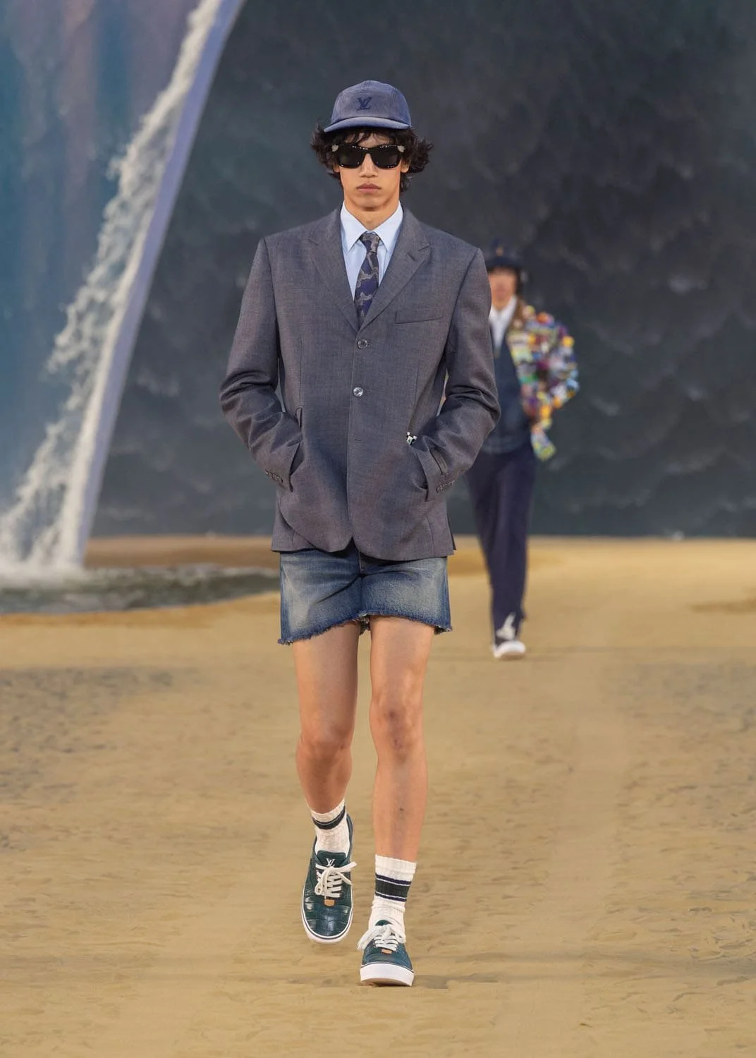 Louis-Vuitton-Men-Spring-Summer-2027-Runway-Magazine-18.jpg