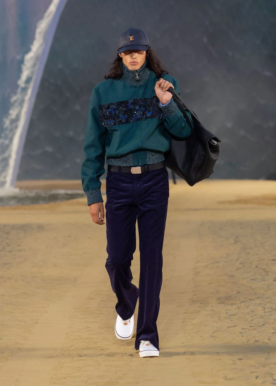 Louis-Vuitton-Men-Spring-Summer-2027-Runway-Magazine-28.jpg