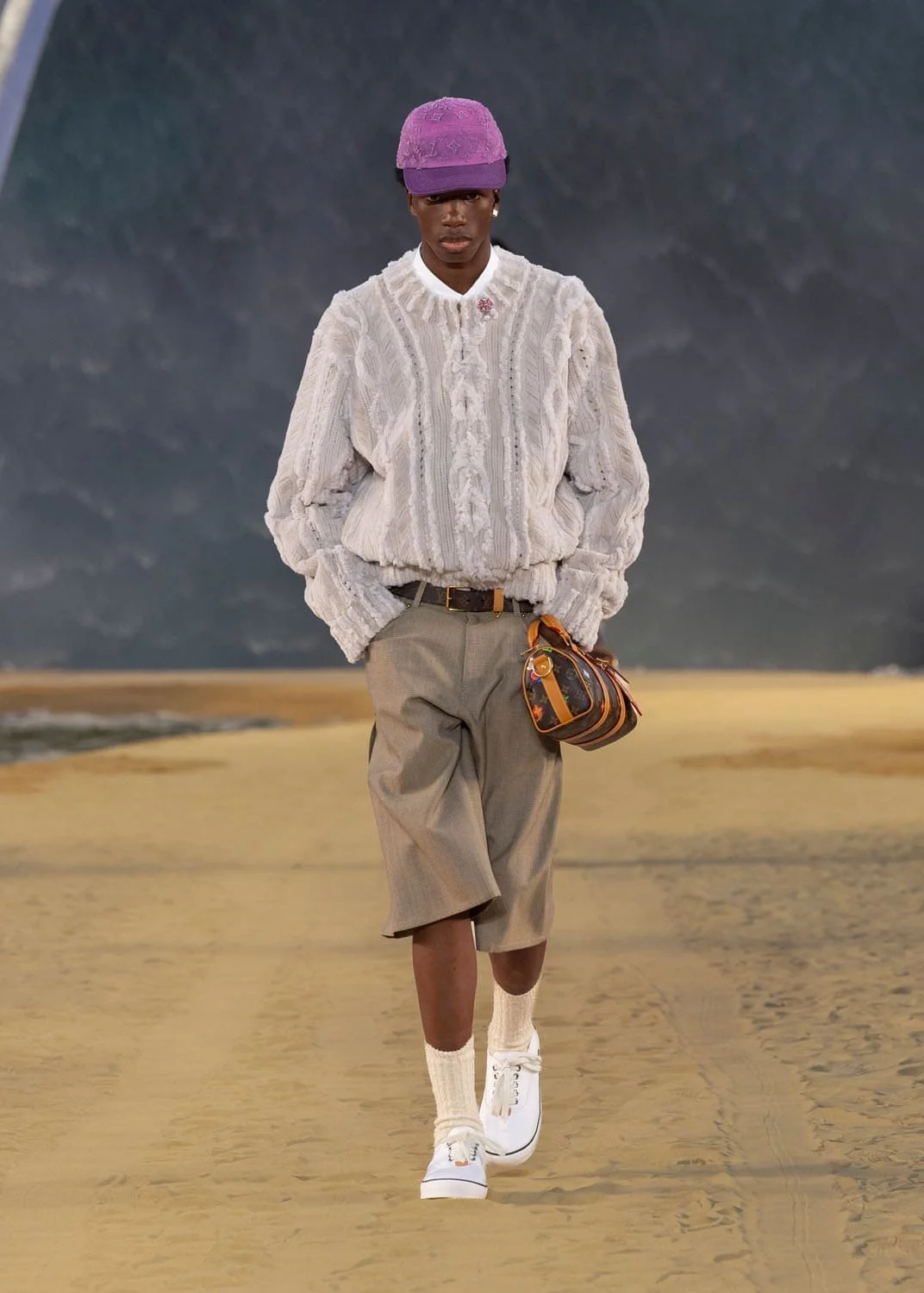 Louis-Vuitton-Men-Spring-Summer-2027-Runway-Magazine-42.jpg