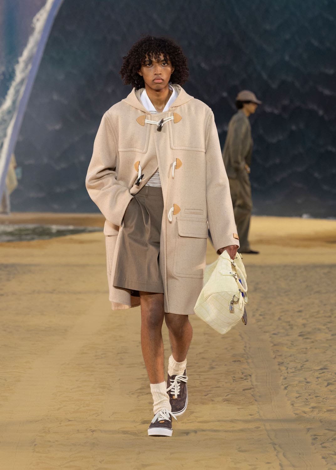 Louis-Vuitton-Men-Spring-Summer-2027-Runway-Magazine-45.jpg