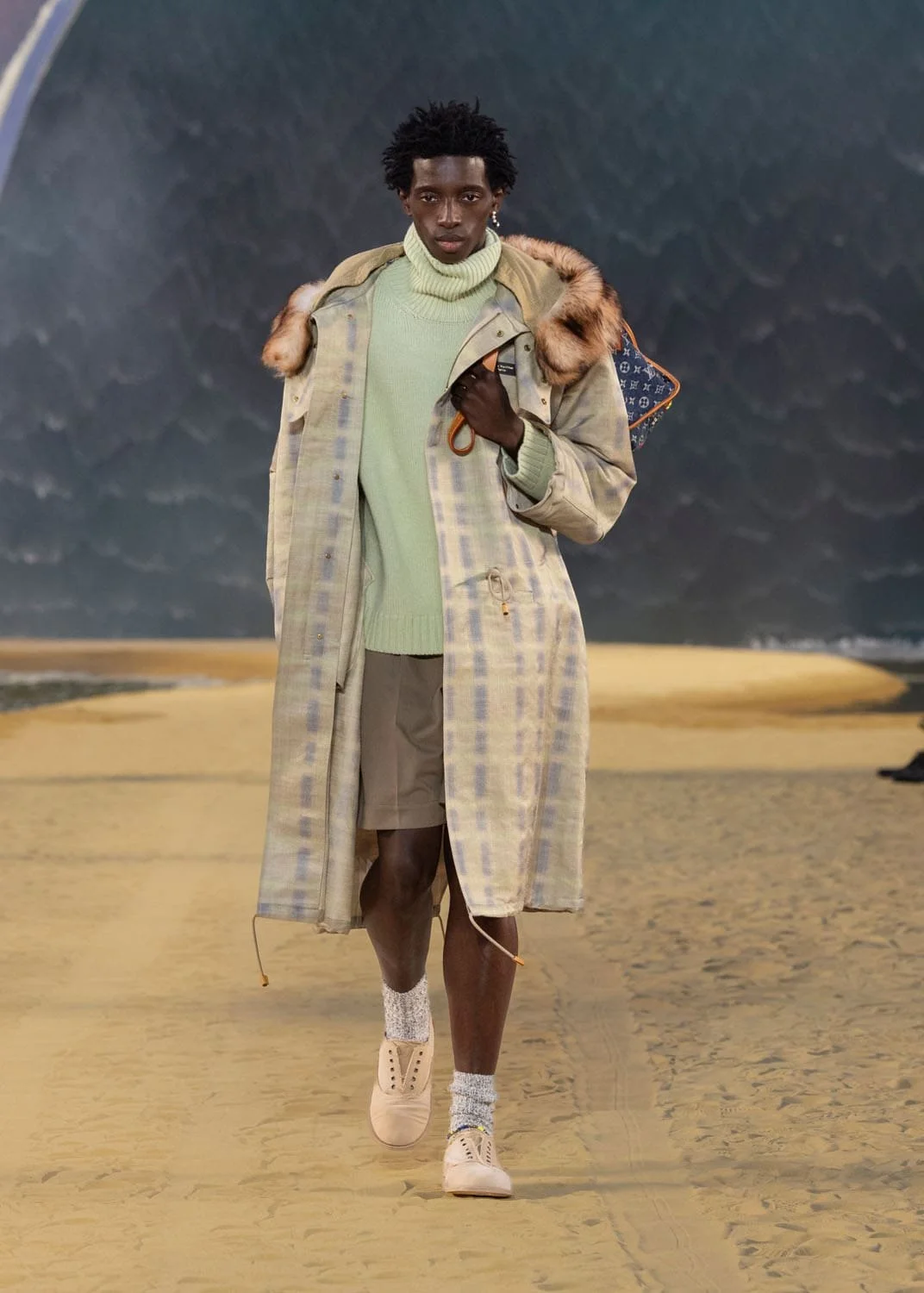 Louis-Vuitton-Men-Spring-Summer-2027-Runway-Magazine-48.jpg