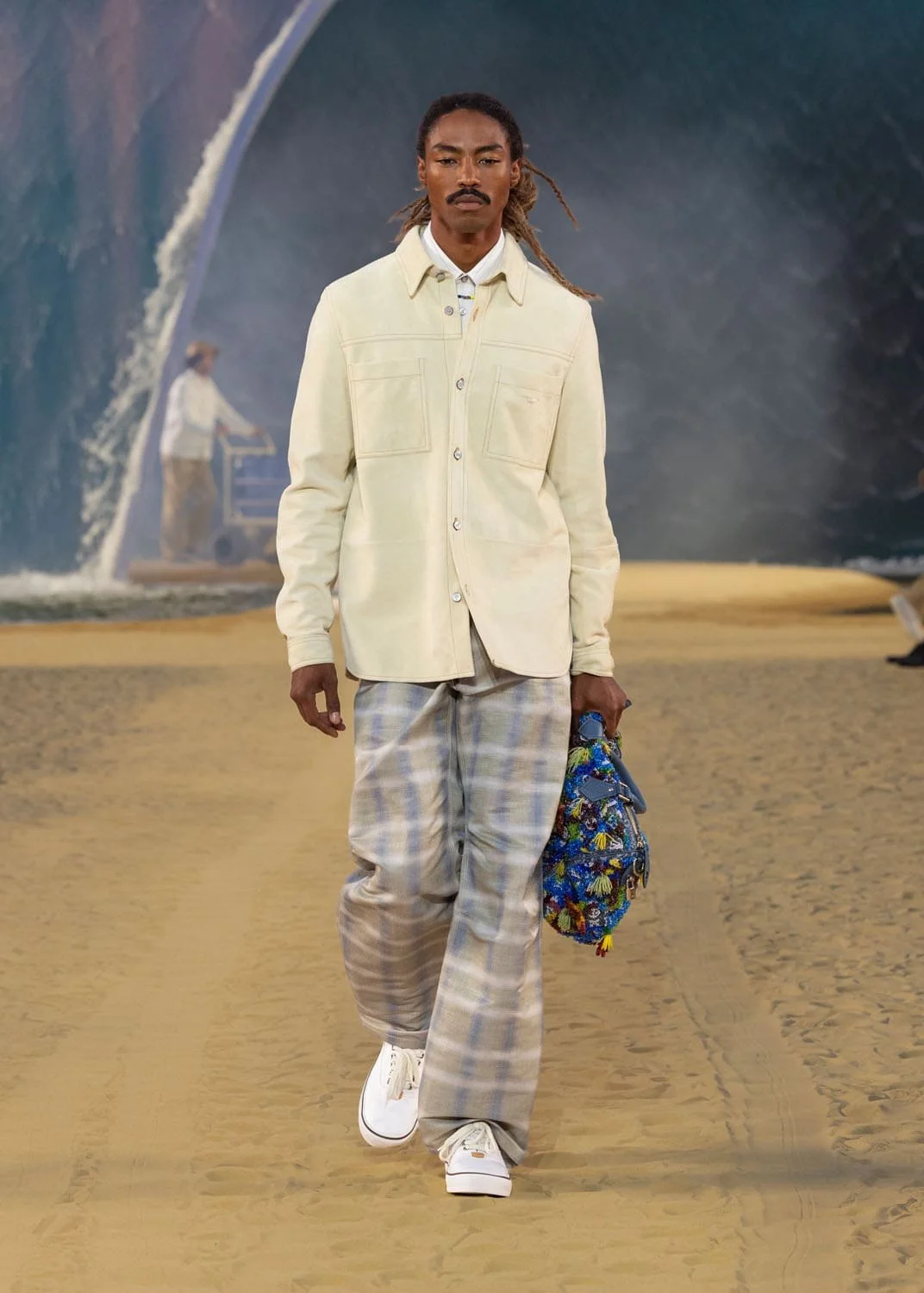 Louis-Vuitton-Men-Spring-Summer-2027-Runway-Magazine-49.jpg