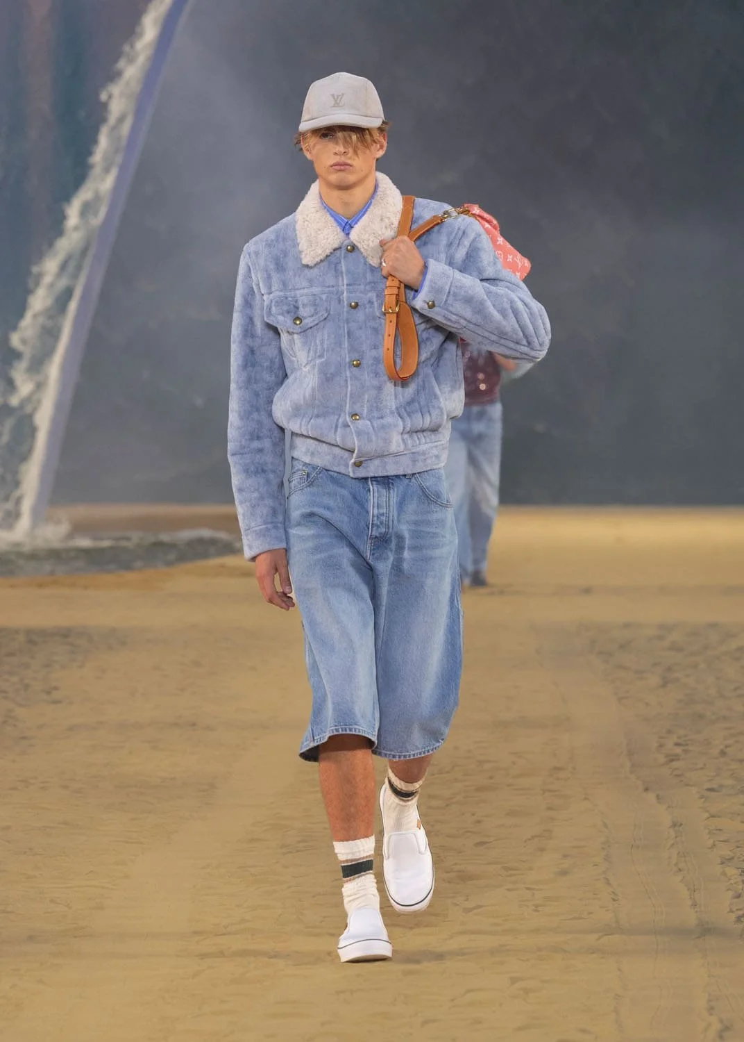 Louis-Vuitton-Men-Spring-Summer-2027-Runway-Magazine-60.jpg