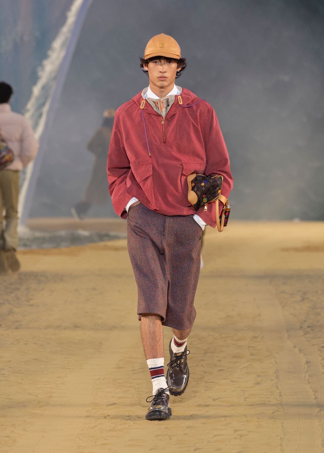Louis-Vuitton-Men-Spring-Summer-2027-Runway-Magazine-63.jpg