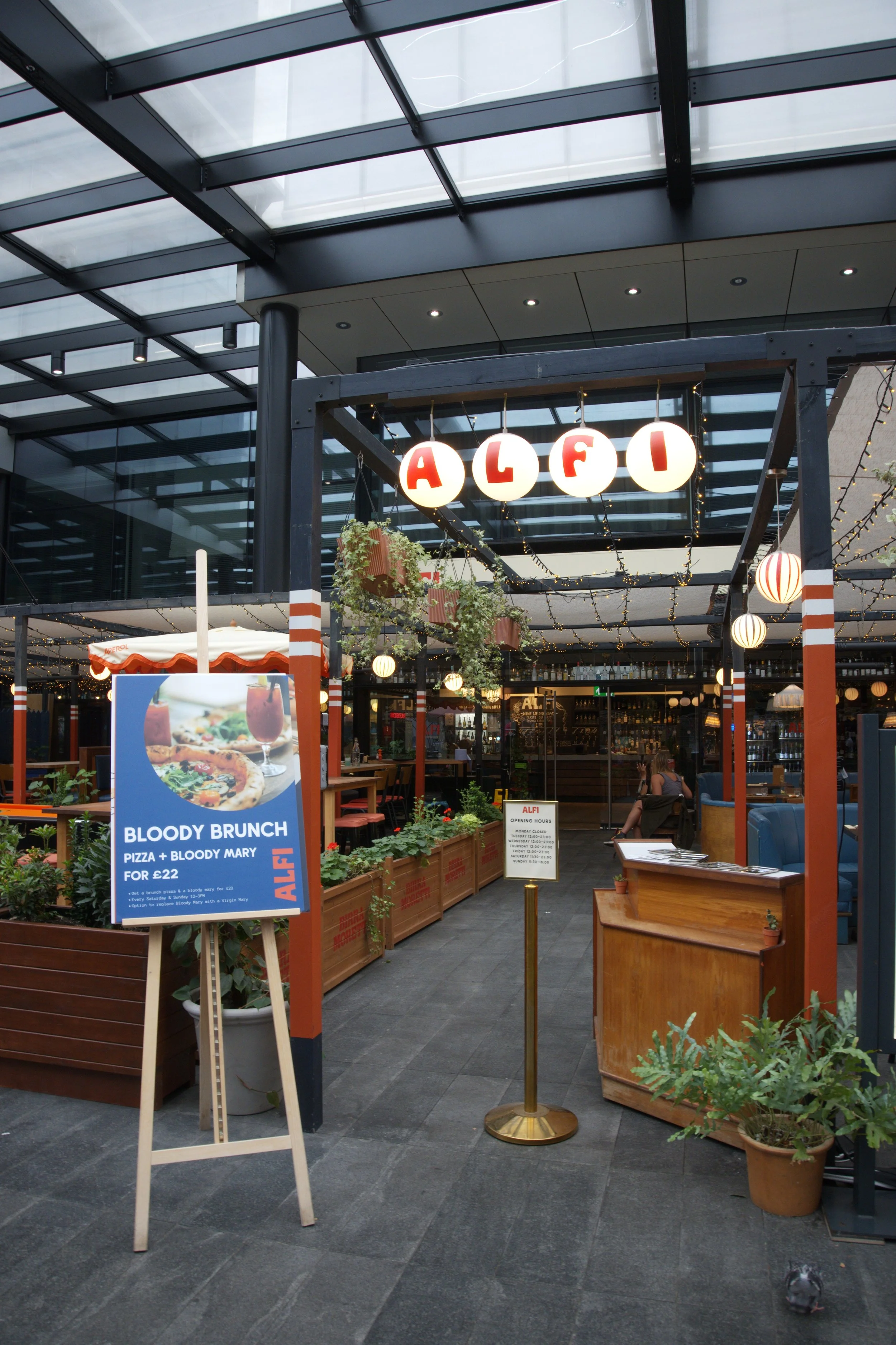 Alfi: Neapolitan Pizza At Spitalfields Market