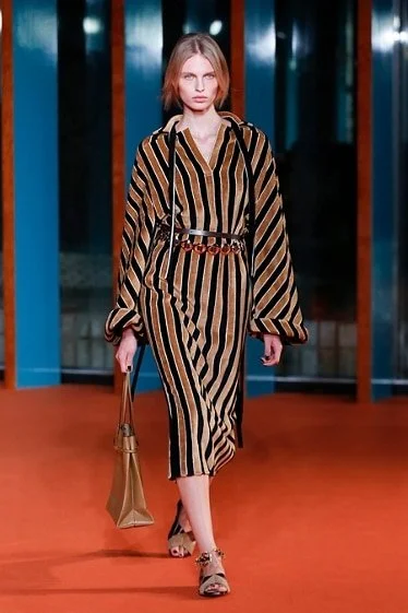 TB_SS27_SHOW_LOOK_32.dq-374x561.jpg