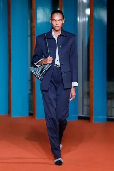 TB_SS27_SHOW_LOOK_17.dq-374x561.jpg