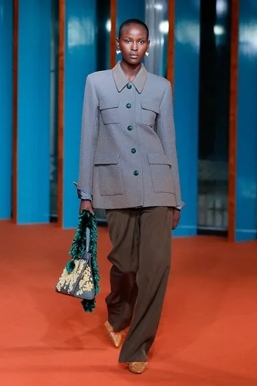 TB_SS27_SHOW_LOOK_19.dq-374x561.jpg