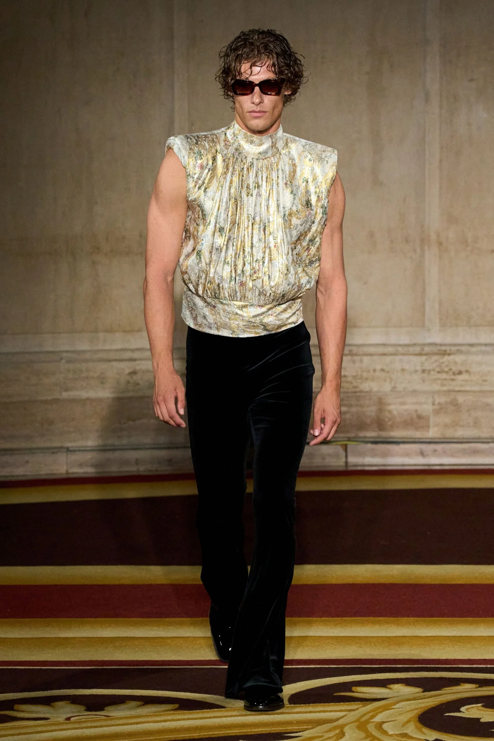 christian-siriano-spring-2027-ready-to-wear-look-29-scaled.jpg