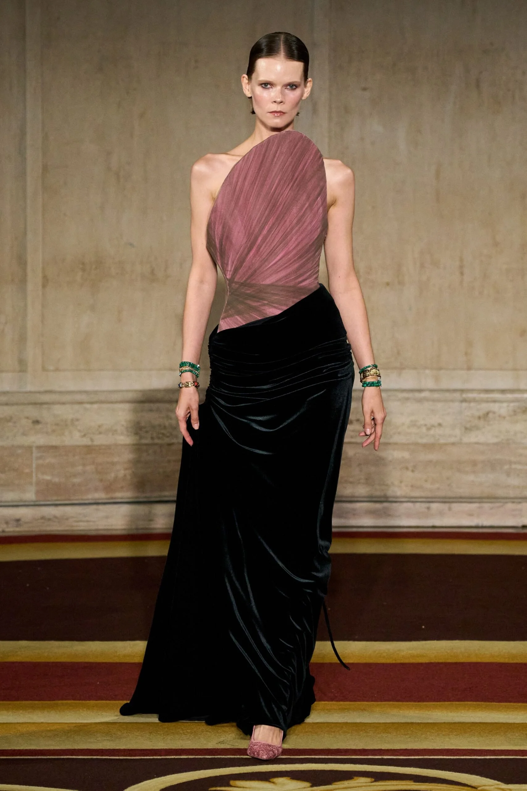 christian-siriano-spring-2027-ready-to-wear-look-37-scaled.jpg