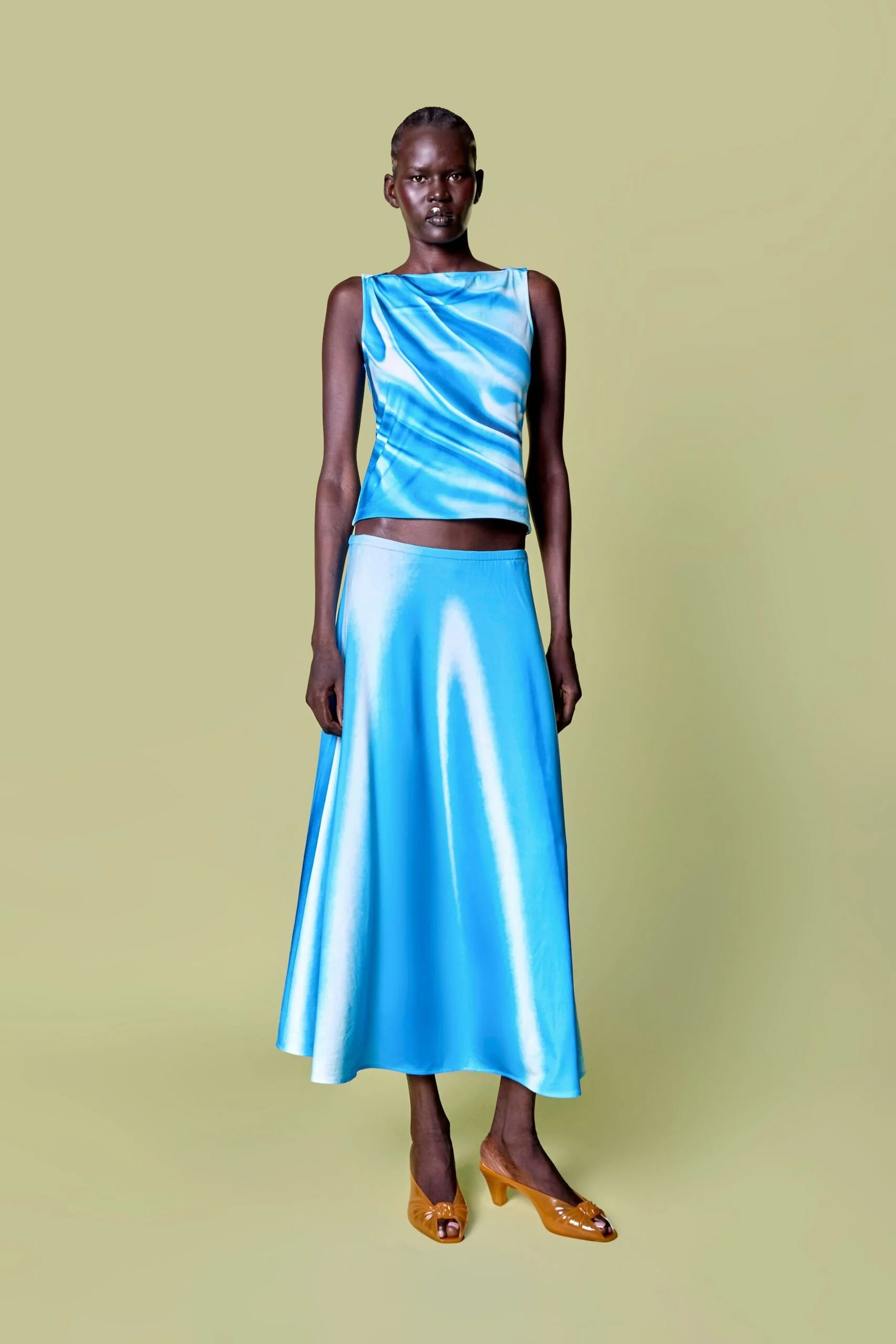 kate-barton-spring-2027-ready-to-wear-look-16-scaled.jpg