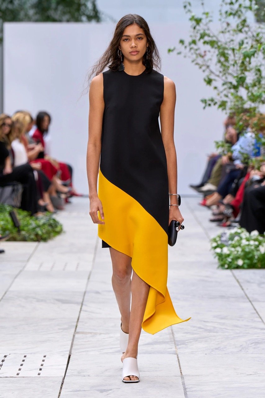 00007-michael-kors-collection-spring-2027-ready-to-wear-credit-gorunway-Large.jpeg