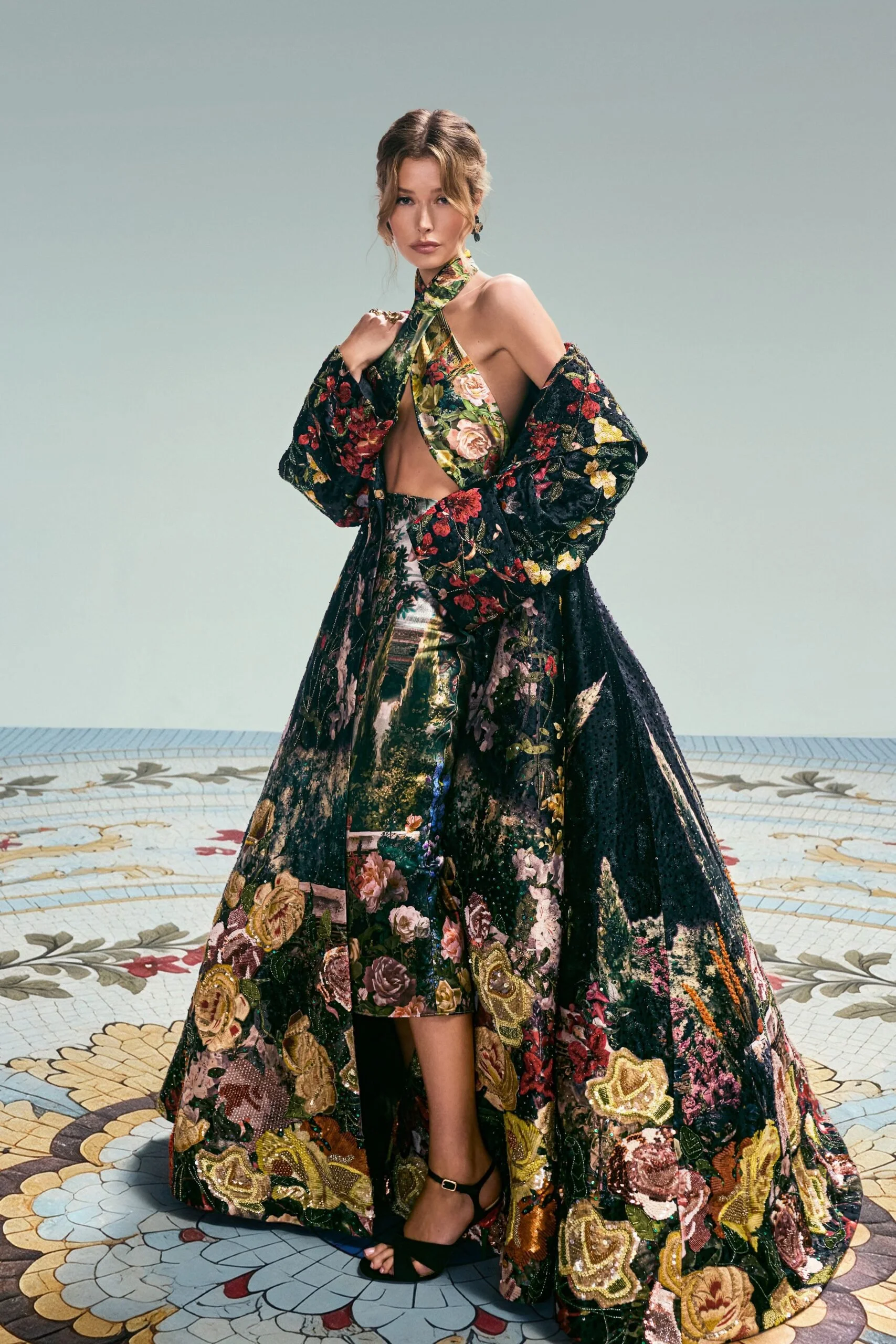 alice-olivia-spring-2027-ready-to-wear-look-01-scaled.jpg