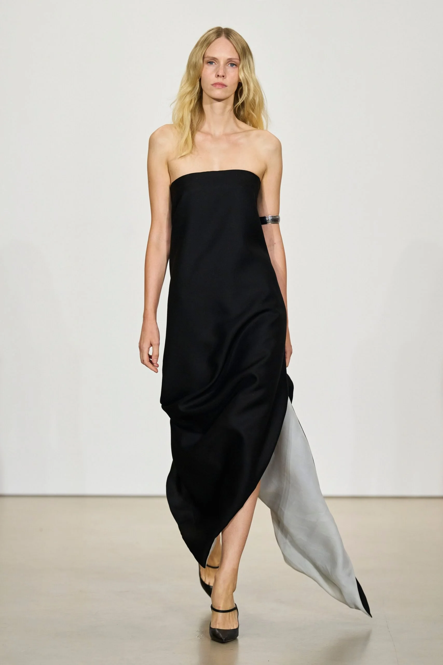 prabal-gurung-spring-2027-ready-to-wear-look-10-scaled.jpg