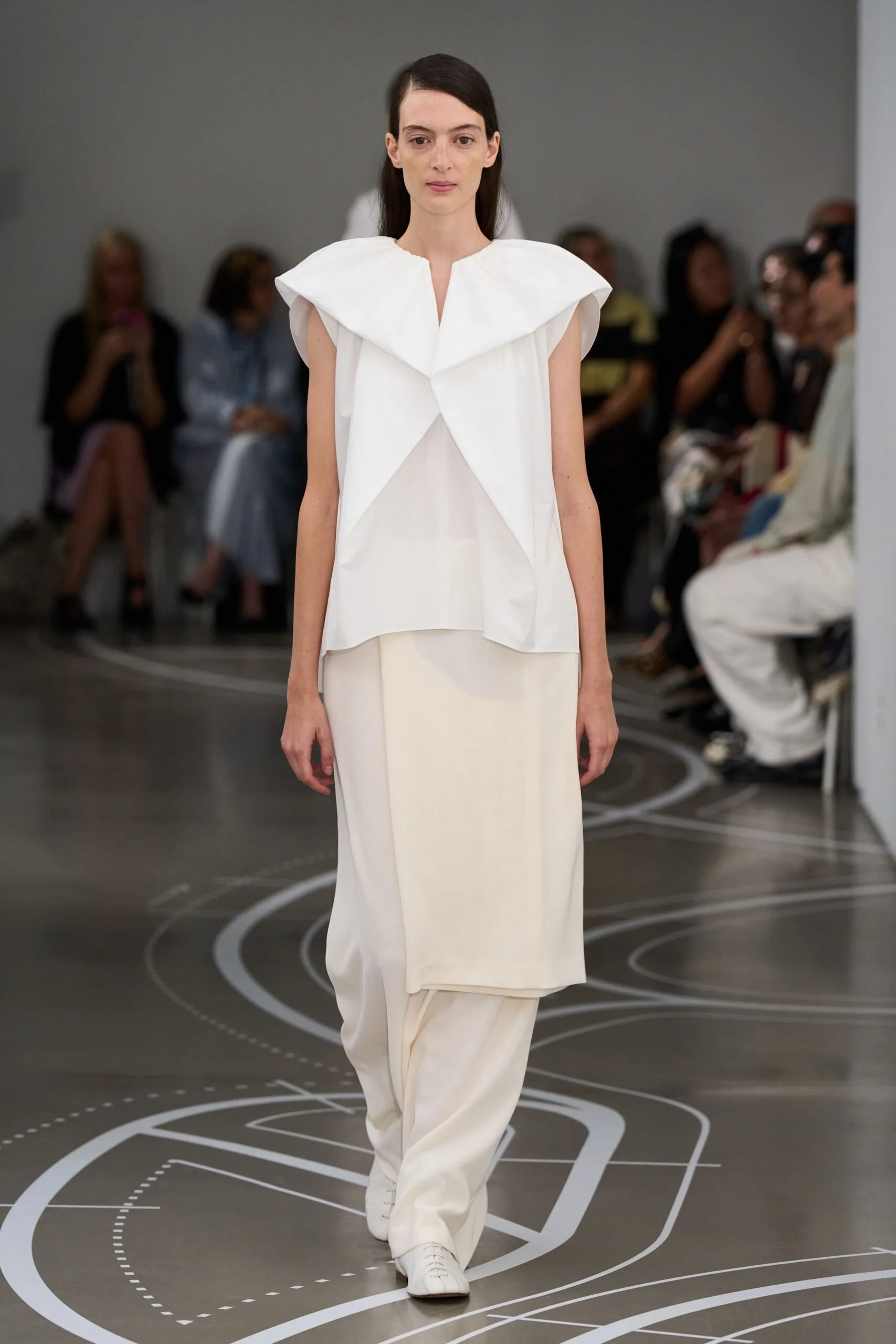 ashlyn-spring-2027-ready-to-wear-look-01-scaled.jpg