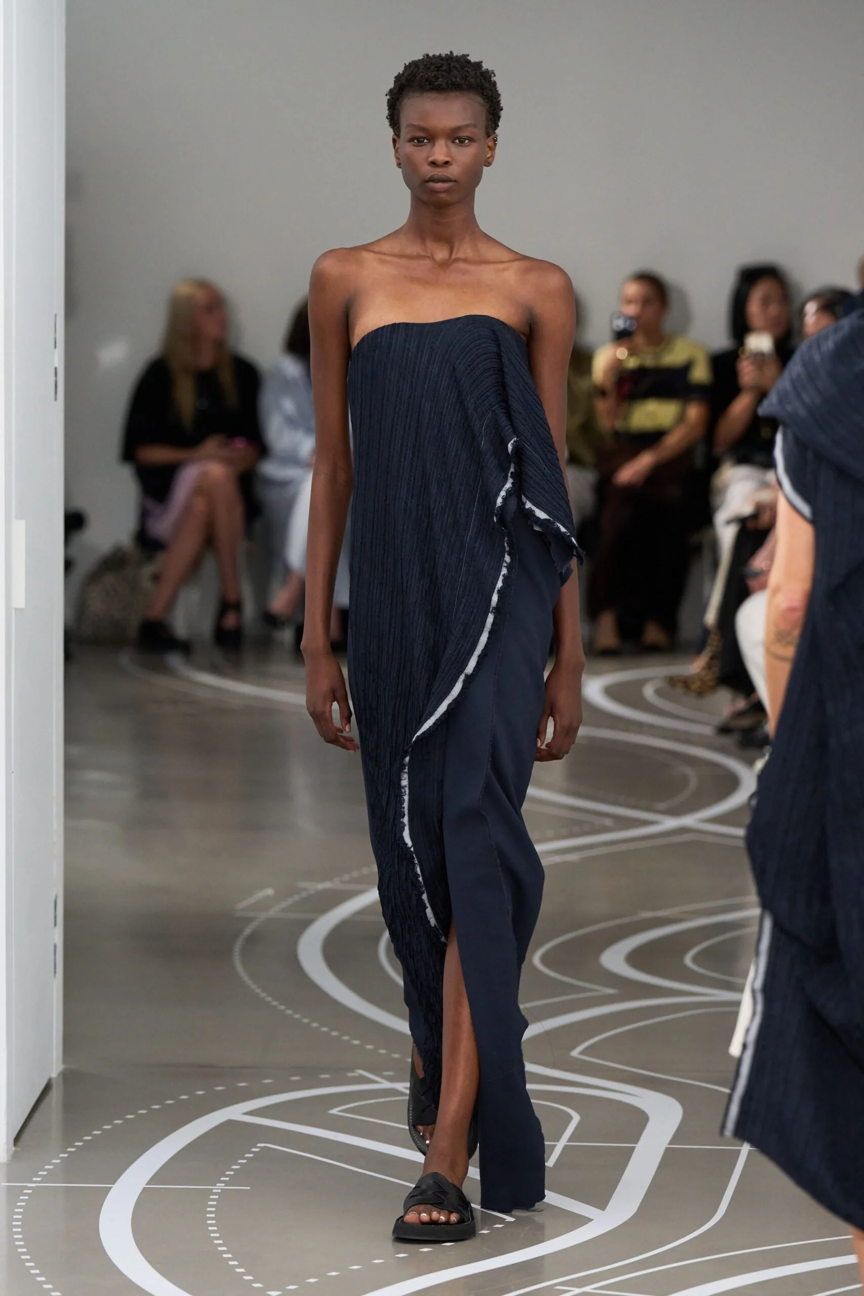 ashlyn-spring-2027-ready-to-wear-look-05-scaled.jpg