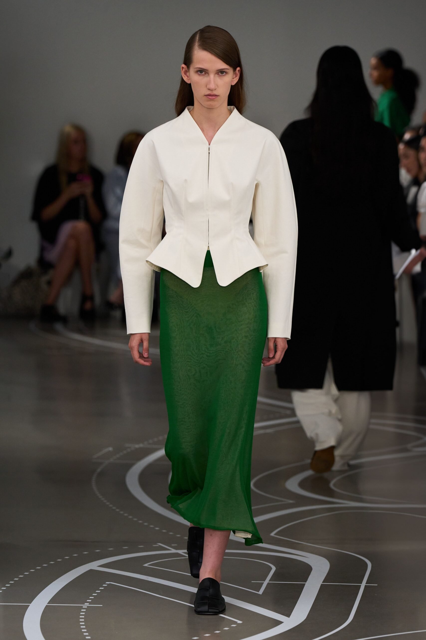 ashlyn-spring-2027-ready-to-wear-look-11-scaled.jpg