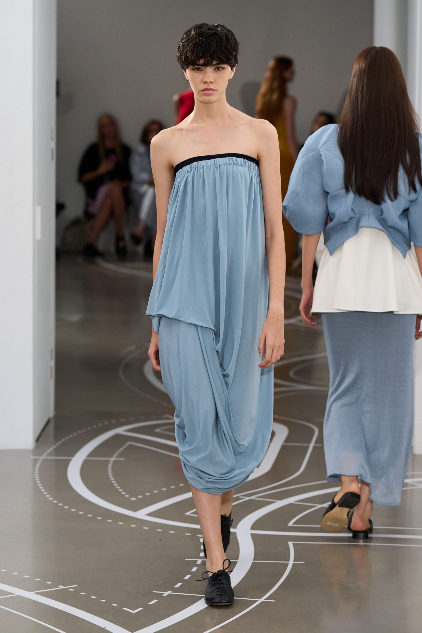 ashlyn-spring-2027-ready-to-wear-look-27-scaled.jpg