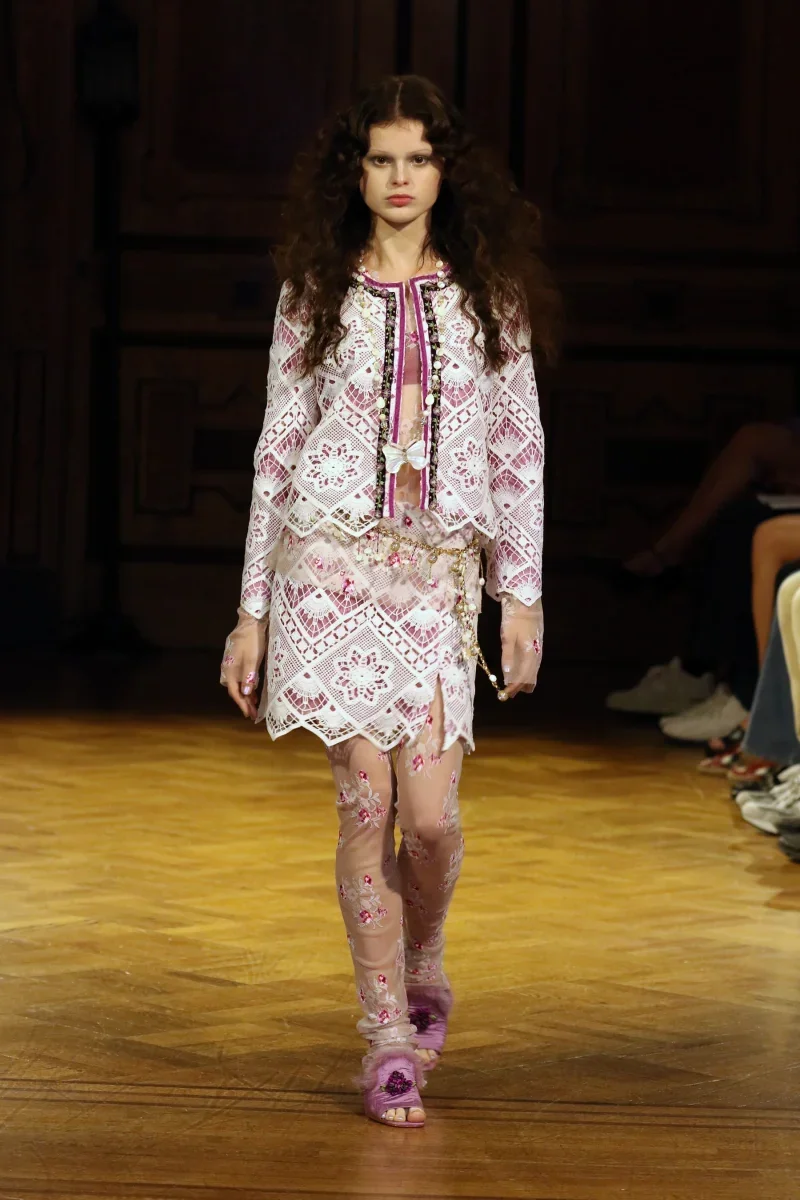 Anna_Sui_SS27_Look_04_3000x3000.webp