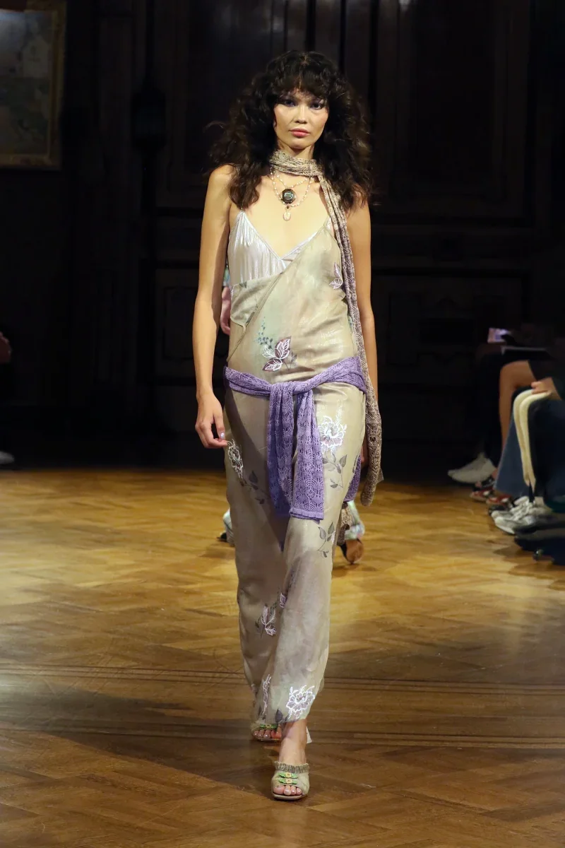 Anna_Sui_SS27_Look_13_edited_3000x3000.webp