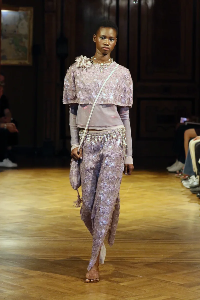 Anna_Sui_SS27_Look_15_3000x3000.webp