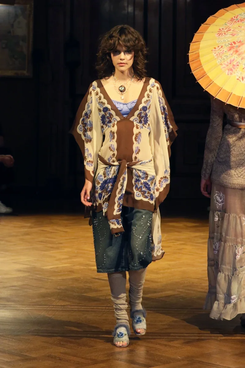Anna_Sui_SS27_Look_20_3000x3000.webp