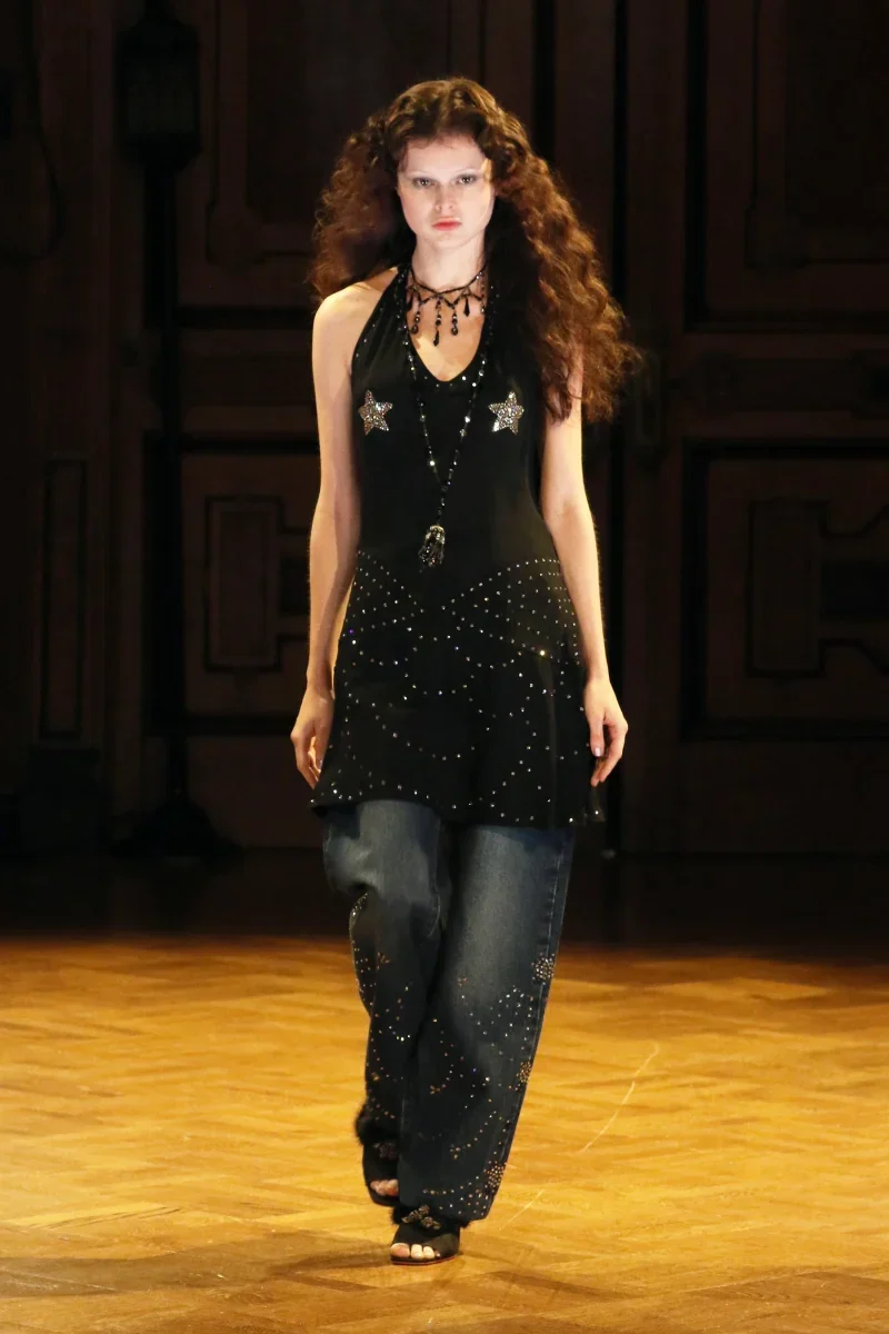 Anna_Sui_SS27_Look_26_3000x3000.webp