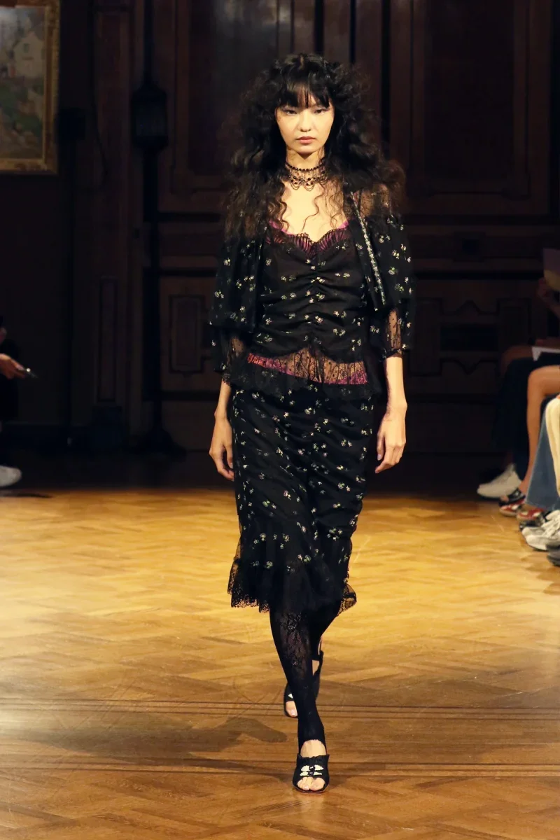 Anna_Sui_SS27_Look_30_3000x3000.webp