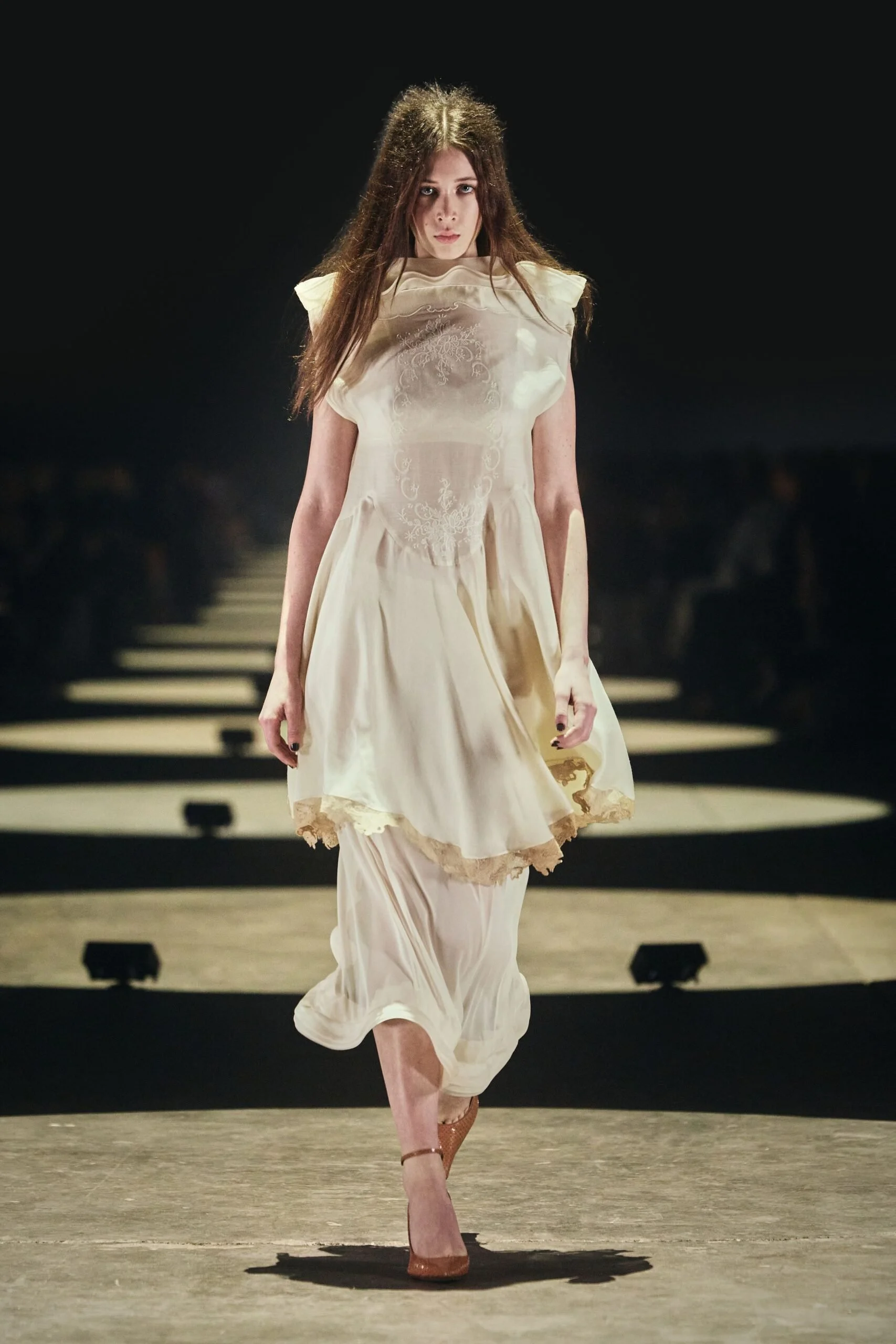 khaite-spring-2027-ready-to-wear-look-09-scaled.jpg