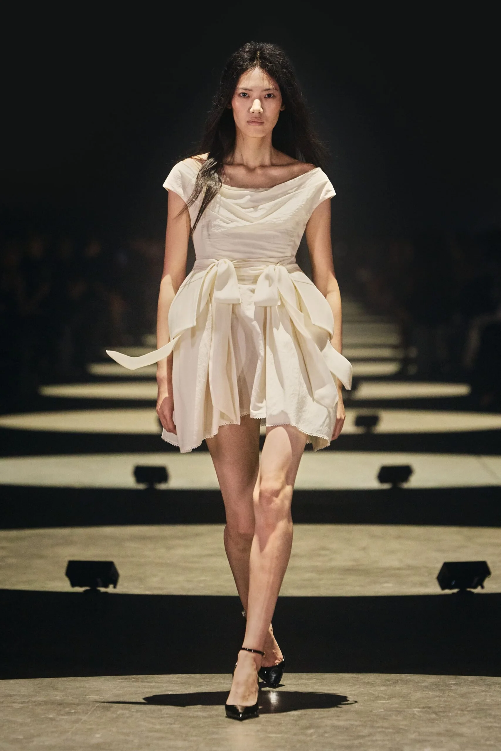 khaite-spring-2027-ready-to-wear-look-16-scaled.jpg