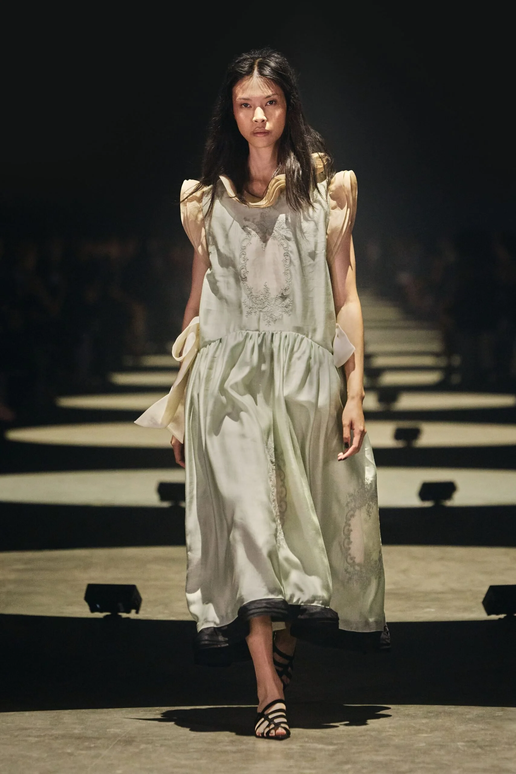 khaite-spring-2027-ready-to-wear-look-18-scaled.jpg