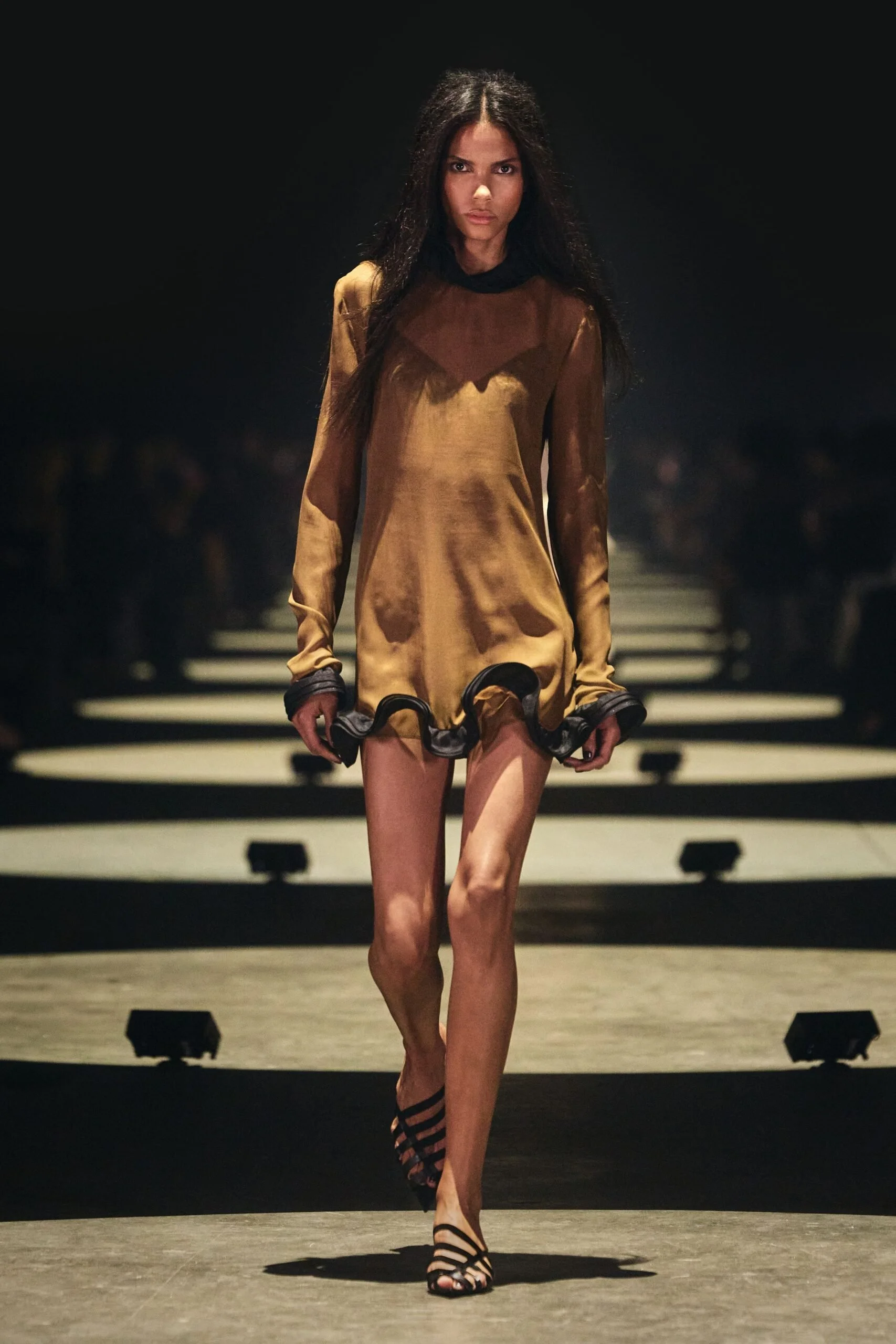 khaite-spring-2027-ready-to-wear-look-28-scaled.jpg