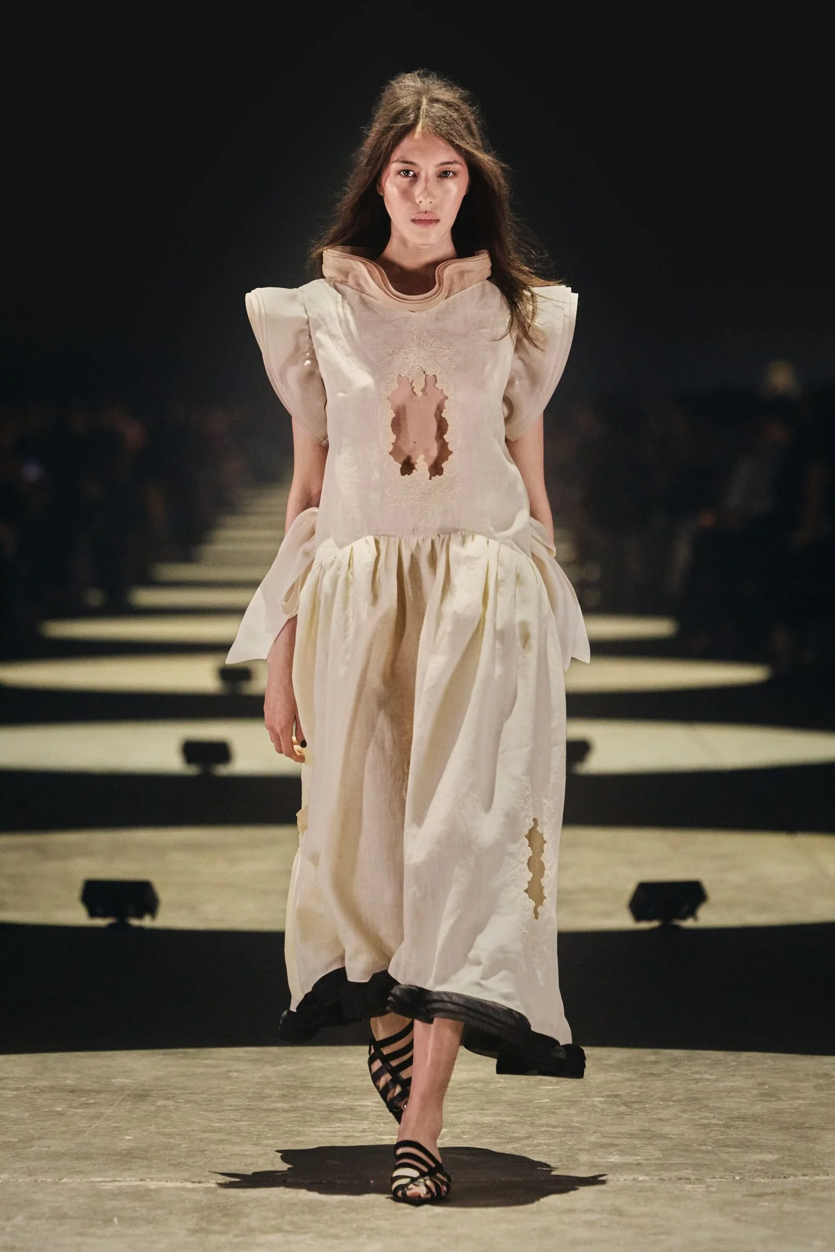 khaite-spring-2027-ready-to-wear-look-29-scaled.jpg